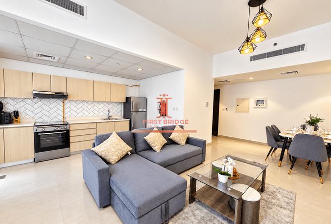 Community View | Furnished | High Floor
