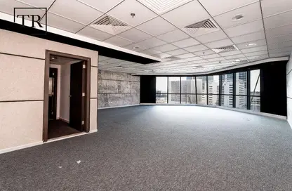Office Space - Studio - 1 Bathroom for rent in The Regal Tower - Business Bay - Dubai