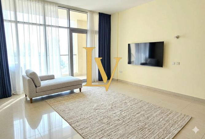 Huge Studio | 967 SQFT | Attract Location| Terrace