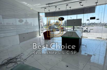 Shop - Studio - 2 Bathrooms for rent in Al Majaz Tower - Al Majaz - Sharjah