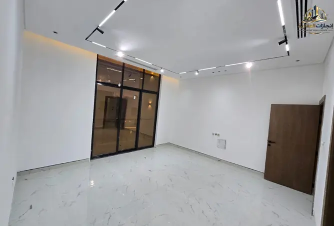 152392900 - Property Image 3