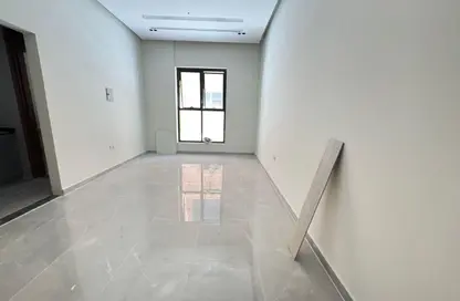 شقة - 1 حمام للايجار في مجمع مويلح - تجارية مويلح - الشارقة