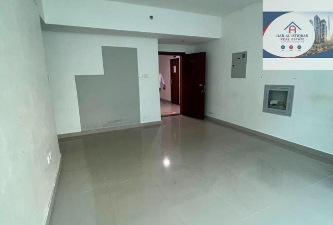 121999305 - Property Image 3