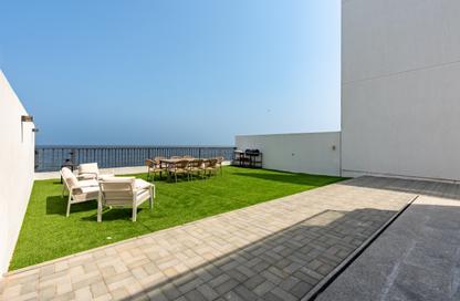 Villa - 4 - 6 for rent in Al Dana Villas - Sharm - Fujairah