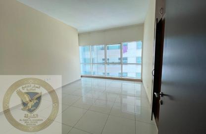 Apartment - 2 Bedrooms - 3 Bathrooms for rent in Al Khan Corniche - Al Khan - Sharjah