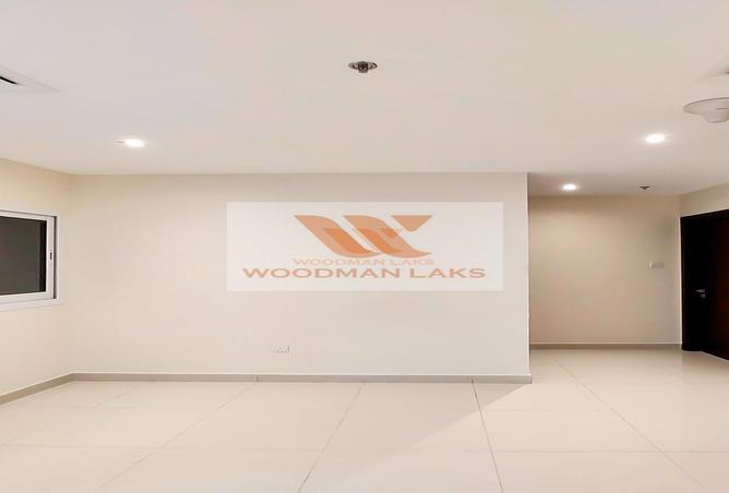 121983125 - Property Image 3