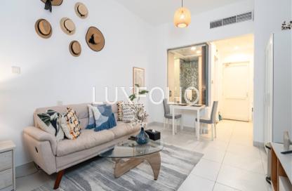 Apartment - Studio - 1 Bathroom for rent in Palm Views West - Palm Views - Palm Jumeirah - Dubai