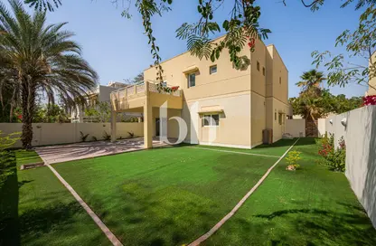 Villa - 4 Bedrooms - 4 Bathrooms for rent in Meadows 9 - Meadows - Dubai