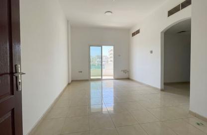 Apartment - 2 - 2 for rent in Qasimia 10 building - Al Mahatta - Al Qasimia - Sharjah