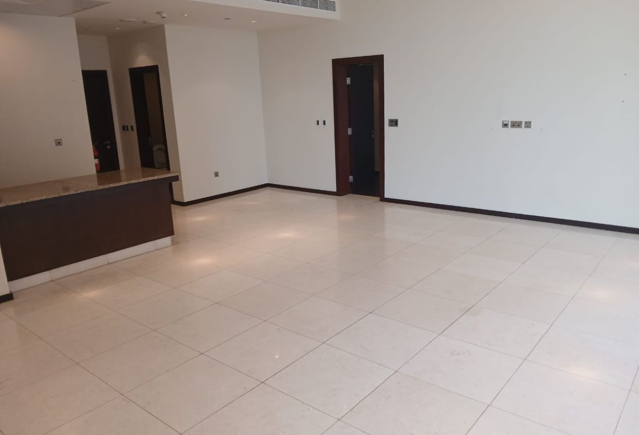 SEA & COMMUNITY VIEW | SPACIOUS | PRIME LOCATION gallery image