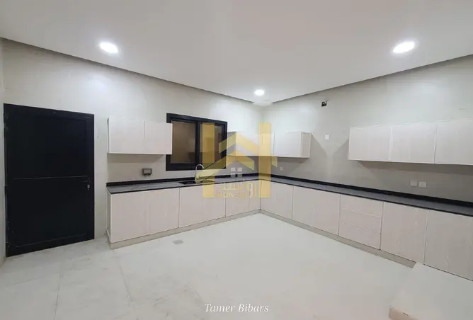 152354383 - Property Image 3