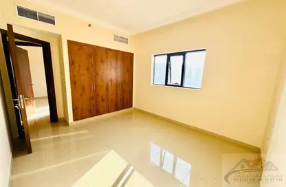 Apartment - 3 Bedrooms - 3 Bathrooms for rent in Muwaileh 29 Building - Muwaileh - Sharjah
