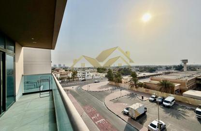 Apartment - 1 Bedroom - 2 Bathrooms for rent in Jumeirah Garden City - Al Satwa - Dubai