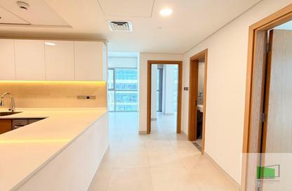 Apartment - 2 Bedrooms - 2 Bathrooms for rent in Radiant Square - City Of Lights - Al Reem Island - Abu Dhabi Apartment - 2 Bedrooms - 2 Bathrooms for rent in Radiant Square - City Of Lights - Al Reem Island - Abu Dhabi