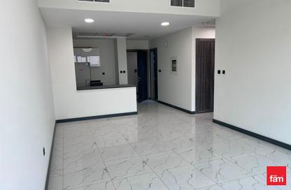 Apartment - 1 - 2 for rent in Rukan Tower B - Rukan Tower - Rukan - Dubai