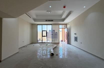 Villa - 5 Bedrooms - 7 Bathrooms for rent in Hoshi - Al Badie - Sharjah