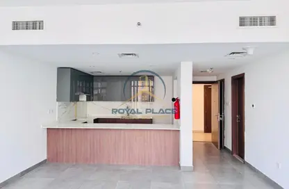 شقة - غرفة نوم - 2 حمامات للايجار في ذا ايدج - مجمع دبي للاستثمار - دبي