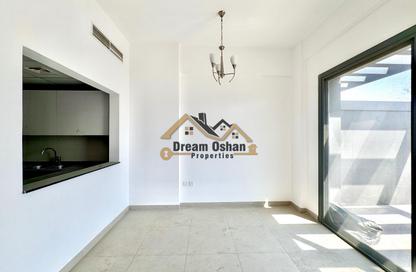 Apartment - 1 - 2 for rent in KHK 21 - International City Phase 2 (Al Warsan 4) - Dubai Apartment - 1 - 2 for rent in KHK 21 - International City Phase 2 (Al Warsan 4) - Dubai