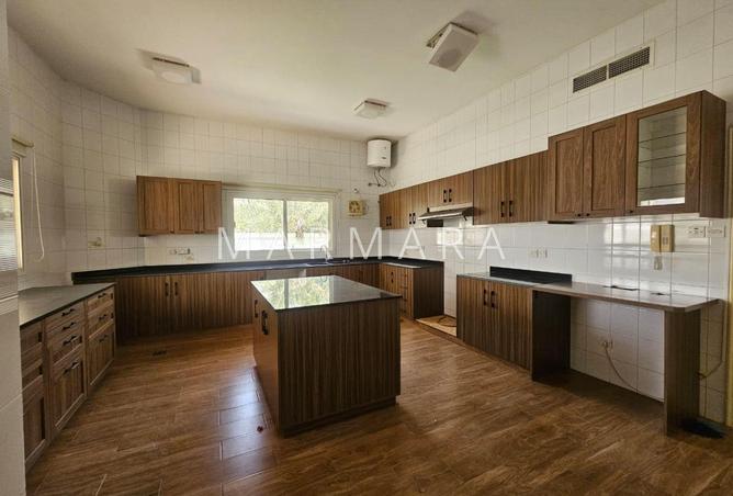105993766 - Property Image 3