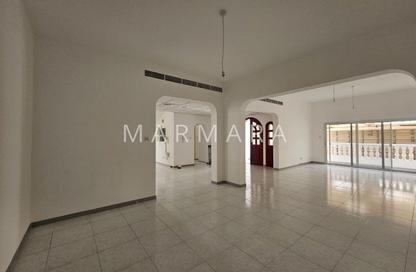 Villa - 4 Bedrooms - 4 Bathrooms for rent in Umm Suqeim 2 Villas - Umm Suqeim 2 - Umm Suqeim - Dubai
