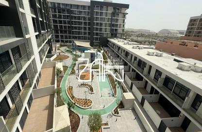 Apartment - 3 Bedrooms - 4 Bathrooms for sale in The Gate - Masdar City - Abu Dhabi