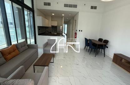 Apartment - 3 Bedrooms - 3 Bathrooms for sale in The Gate - Masdar City - Abu Dhabi