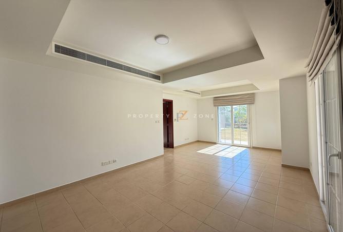 74245940 - صورة العقار 2