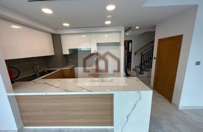 Villa - 4 - 5 for sale in La Rosa 4 - La Rosa - Villanova - Dubai Villa - 4 - 5 for sale in La Rosa 4 - La Rosa - Villanova - Dubai