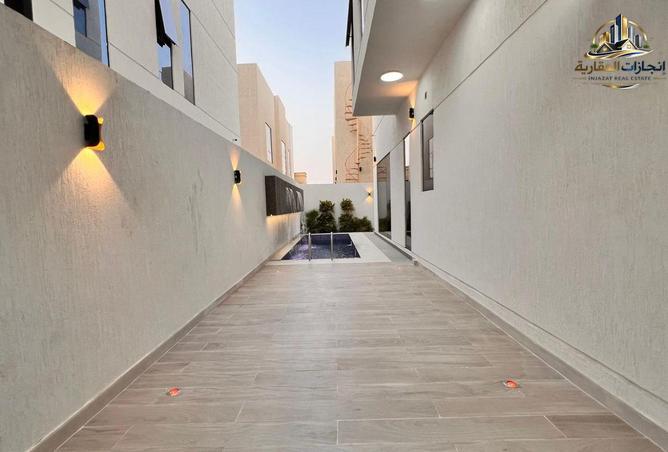 137868385 - Property Image 3