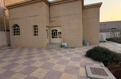 Villa - 4 - 3 for rent in Al Dhait South - Al Dhait - Ras Al Khaimah Villa - 4 - 3 for rent in Al Dhait South - Al Dhait - Ras Al Khaimah