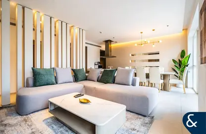 Apartment - 2 Bedrooms - 2 Bathrooms for sale in West Avenue Tower - Dubai Marina - Dubai