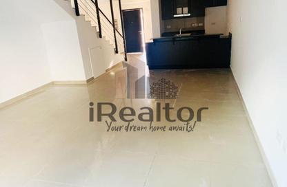 Townhouse - 2 Bedrooms - 2 Bathrooms for rent in Contemporary Style - Al Reef Villas - Al Reef - Abu Dhabi