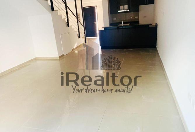 98247158 - Property Image 2