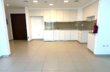 Apartment - 2 Bedrooms - 2 Bathrooms for sale in Hayat Boulevard 2A - Hayat Boulevard 2 - Hayat Boulevard - Town Square - Dubai