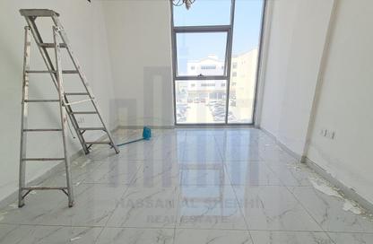 Apartment - 1 - 2 for rent in Fire Station Road - Muwaileh - Sharjah