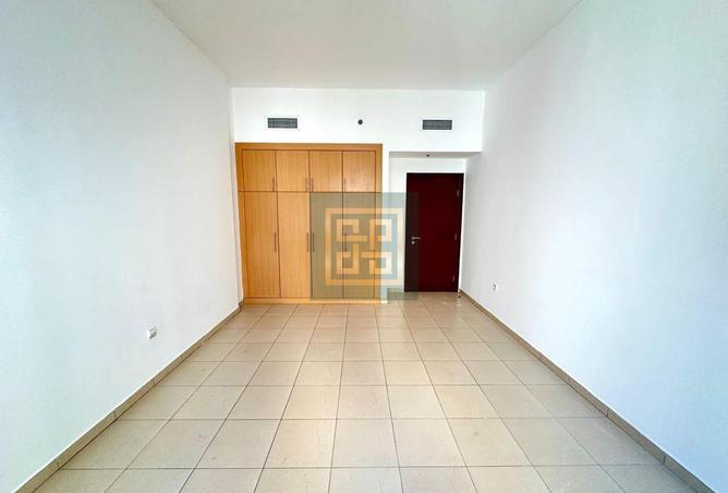 77372590 - Property Image 3