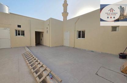 Apartment - 6 Bedrooms - 4 Bathrooms for rent in Al Qadsiya - Al Heerah - Sharjah