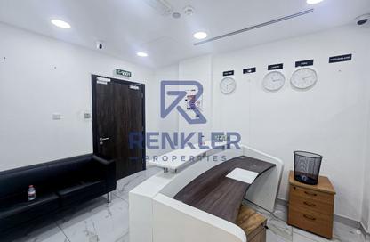 Office Space - Studio - 1 Bathroom for rent in Gold Tower (Au Tower) - JLT Cluster I - Jumeirah Lake Towers - Dubai