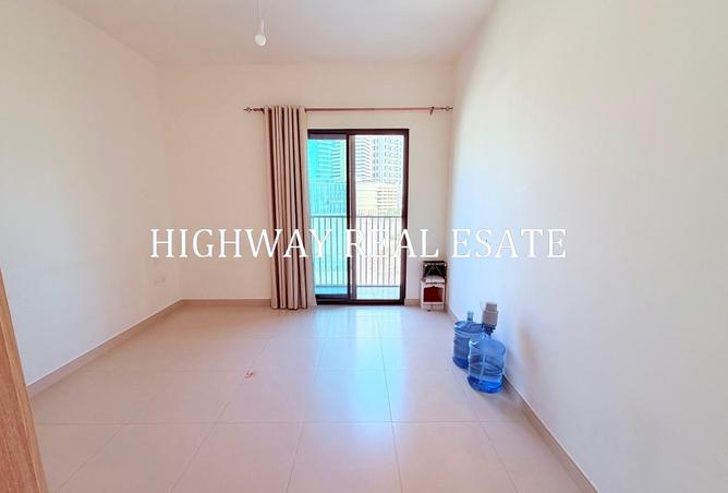 124712012 - Property Image 2