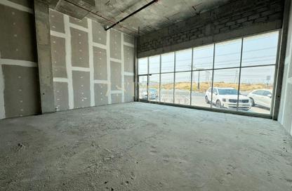 Shop - Studio - 1 for rent in Nadd Al Hammar - Dubai