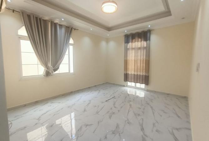 128383033 - Property Image 3
