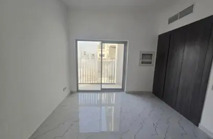 Apartment - 1 Bathroom for rent in Time 1 - Dubai Land Residence Complex - Dubai