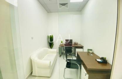 Office Space - Studio - 1 Bathroom for rent in Red Avenue - Al Garhoud - Dubai