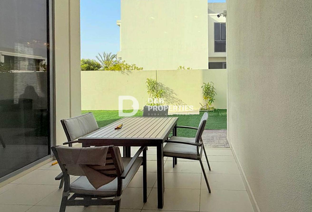 Spacious Villa | 4BR + Maid | Single Row | Vacant photo 11