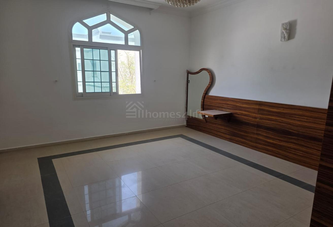 EXCEPTIONAL 8BR +MAID'S VILLA | VACANT NOW photo 9