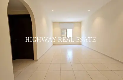 Apartment - 1 Bedroom - 2 Bathrooms for rent in Muwaileh 3 Building - Muwaileh - Sharjah