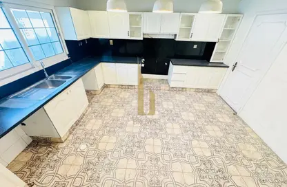 Villa - 3 Bedrooms - 3 Bathrooms for rent in Umm Suqeim 2 Villas - Umm Suqeim 2 - Umm Suqeim - Dubai