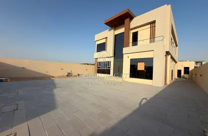 Villa - 4 Bedrooms - 5 Bathrooms for rent in Al Athbah - Wadi Al Amardi - Dubai