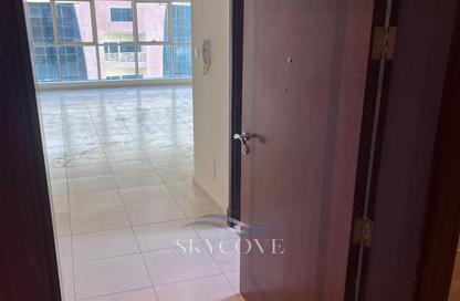 Apartment - 1 - 2 for sale in Olympic Park 3 - Olympic Park Towers - Dubai Sports City - Dubai