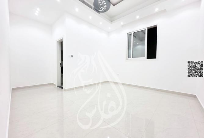 125191106 - Property Image 2
